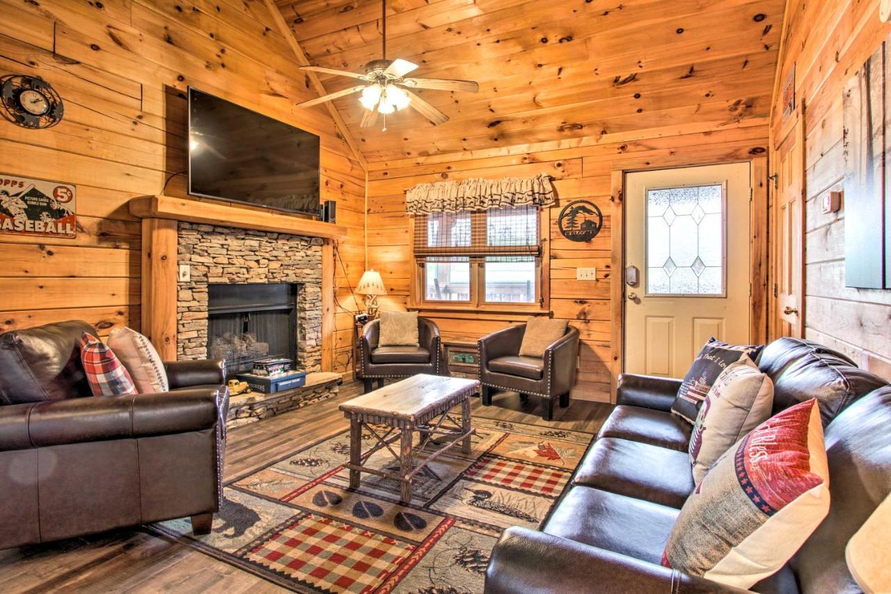 Pigeon Forge Cabin With Hot Tub And Mountain Views! Ngoại thất bức ảnh